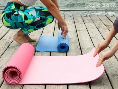 Feature image of blog on Yoga mat benefits by yogiczone.com
